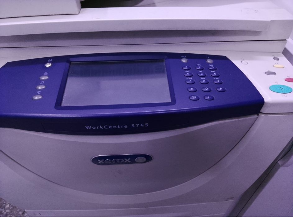 Продам МФУ Xerox 5745