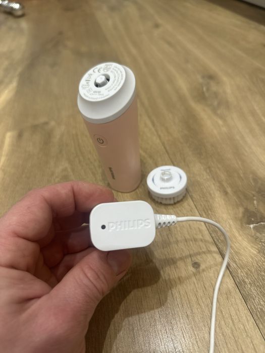 Четка за почистване на лице Philips VisaPure BSC