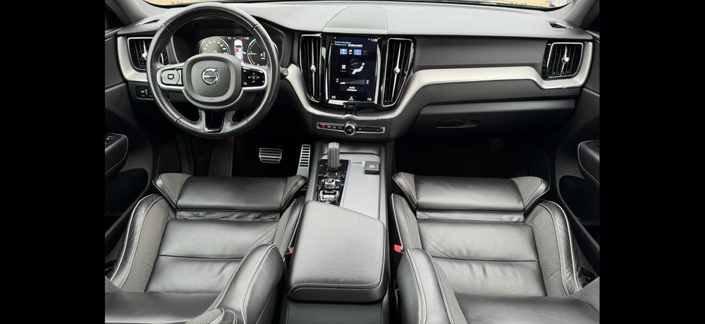 VOLVO XC60 R DESIGN=2021=2.0=390CP=E6=Automat=4x4=Panoramic=Camera=Imp