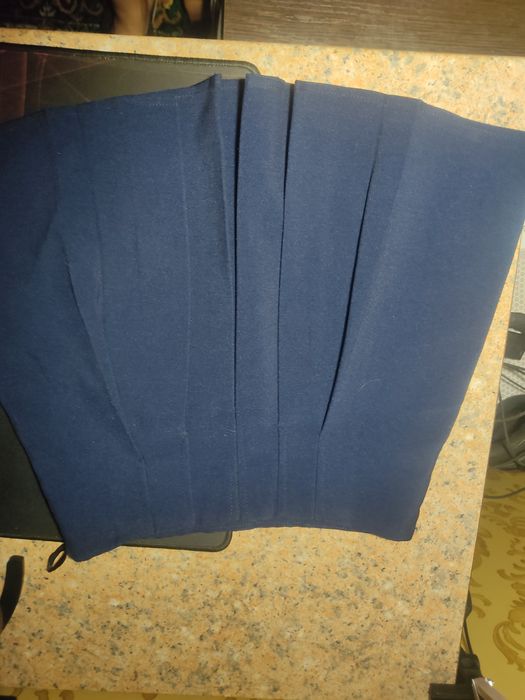 Продам школьные юбки