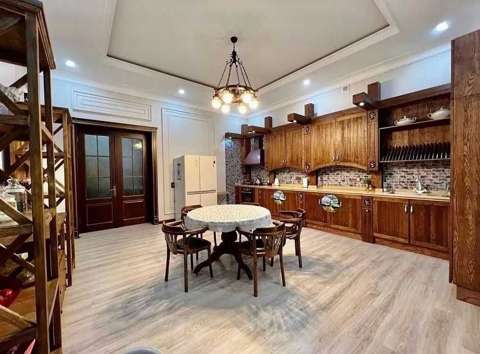 Сдаётся Новый Евродом 7-соток в Центре Яккасарайский район ( н99 )