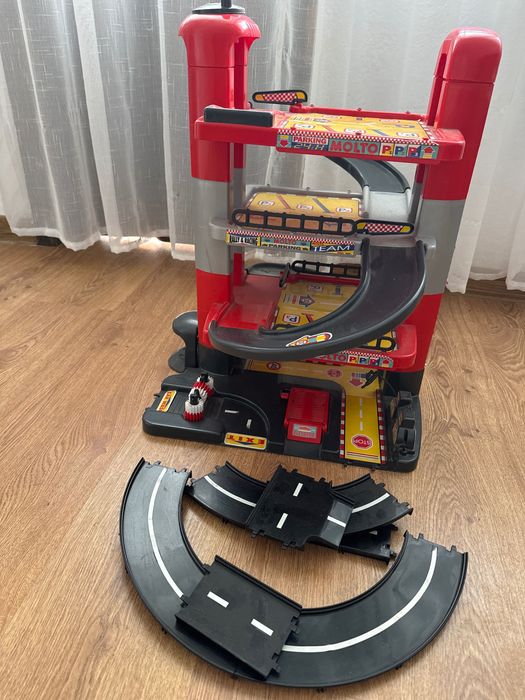 Детски гараж/паркинг