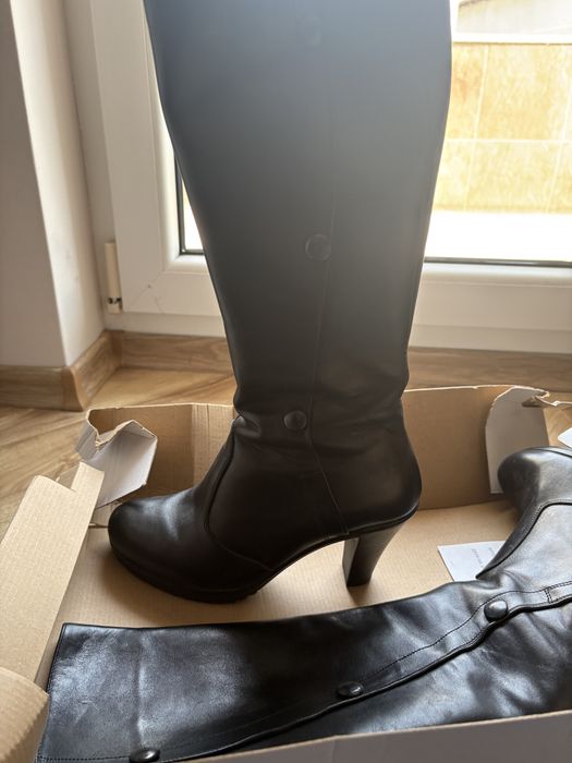 Дълги ботуши до коляното