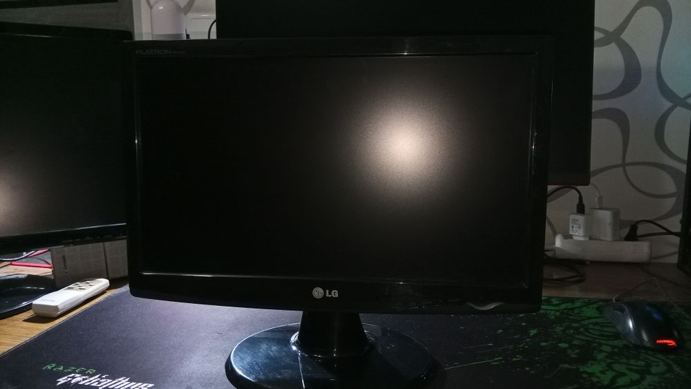 Монитор , lg flatron w 1943 c