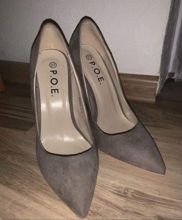 Pantofi stiletto cu toc