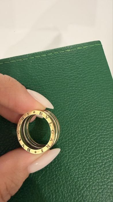 Золотое кольцо Bulgari