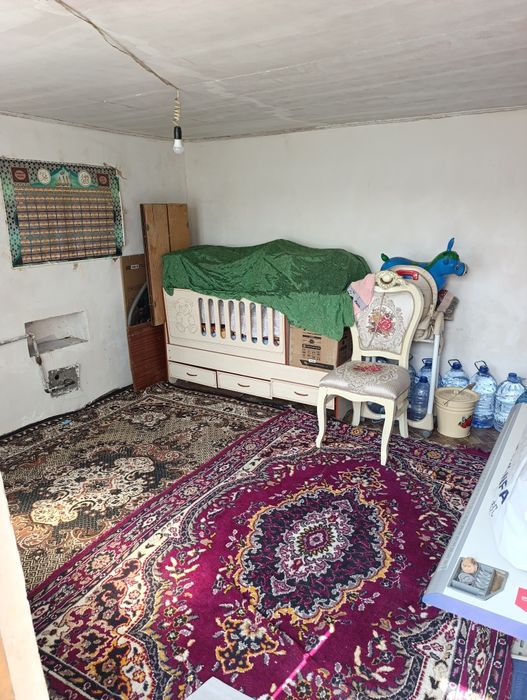 Уй сотилади бектемир пост олдида.