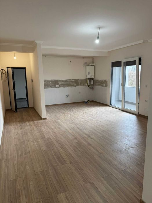 Apartament cu 3 camere