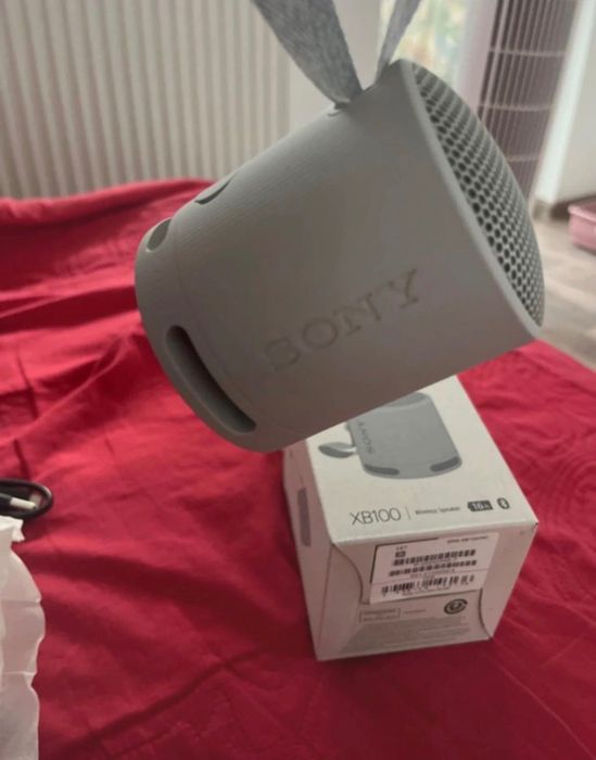 Boxa portabila noua Sony