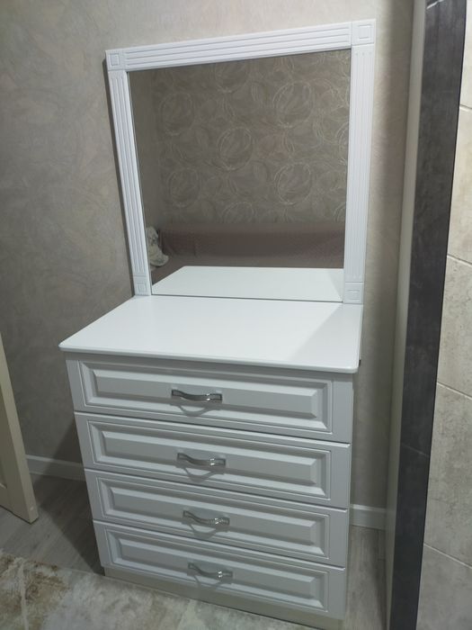 Продажа мебели, новый комод