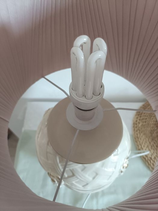 Veioza masivă frumoasă