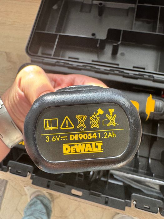 Șurubelniță electrica articulată DeWalt DC600