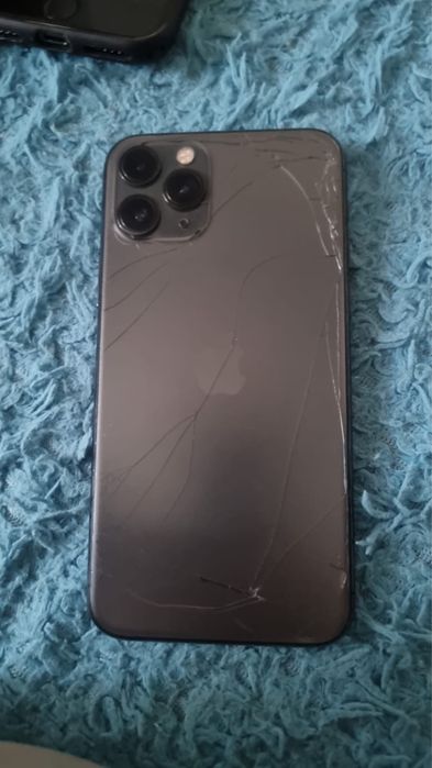 Продам два iphone