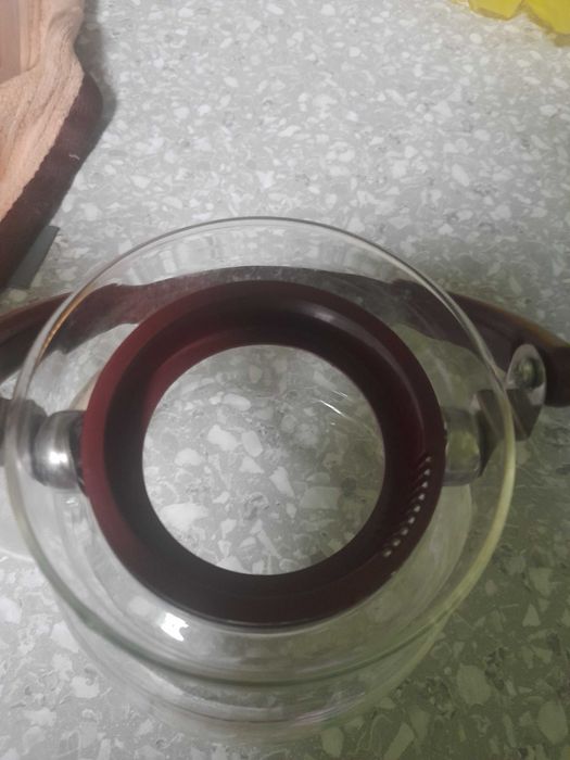 Чайник - огнеупорен!