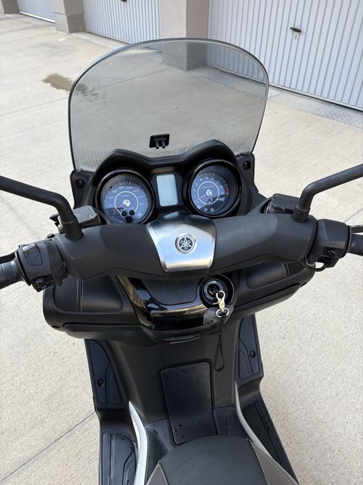 Yamaha X-max 2012