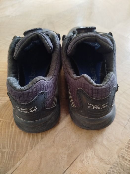 Енгебърт Щраус планински обувки номер 34