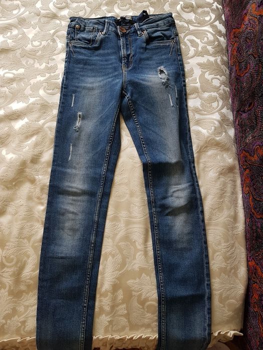 Jeans  pentru fete