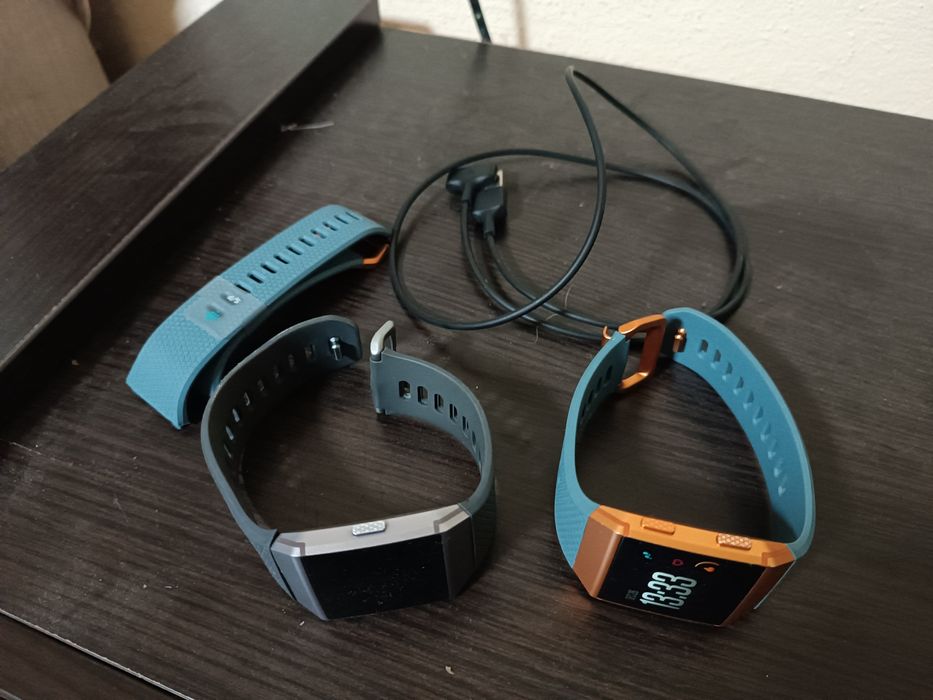 2 bucăți Smartwatch fitbit ionic