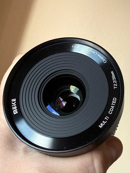 Meike 35mm T2.2 Cine Lens MFT / BMPCC 4K - отлично състояние