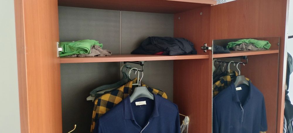 Шкаф с тумбой для дома