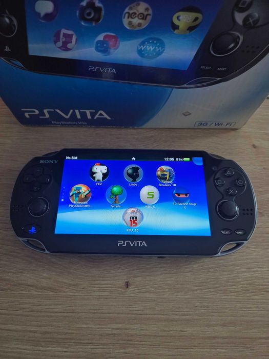 PS Vita Oled modat cu adaptor SD2Vita plus card Sandisk 64gb impecabil