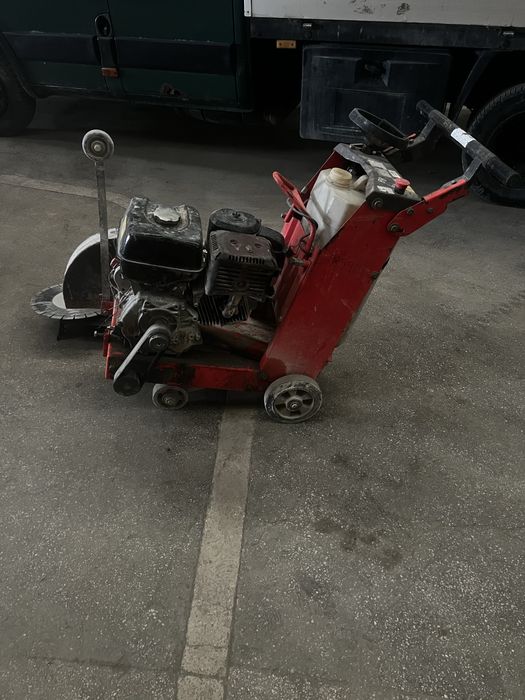 Masina de taiat BETON  HUSQVARNA FS 400 LV