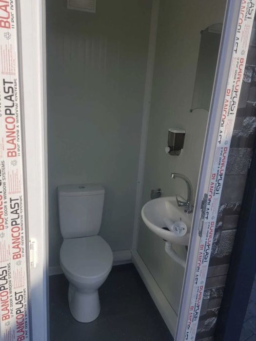 Тоалетна Санитарен контейнер Баня и тоалетна  WC кабина