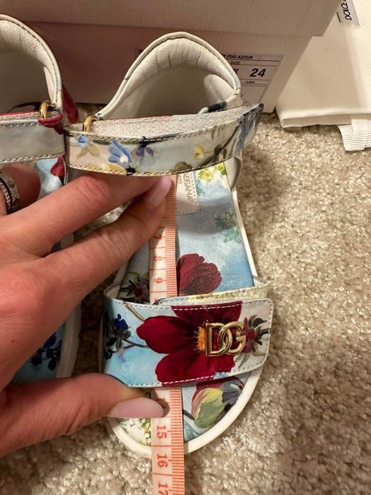 Sandale Dolce&Gabbana fetite