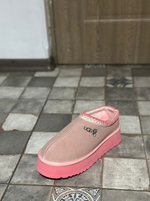 UGG Taz Culoare Roz. Marimea 38-39