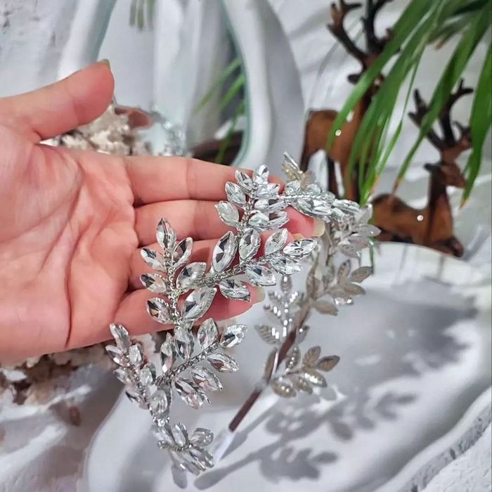 Ayollar va qizlar uchun bejirim diadema va abadoklar