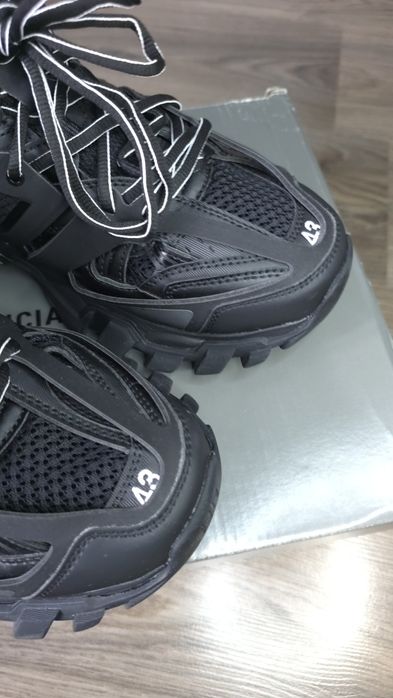 Balenciaga Track