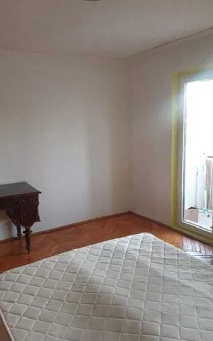 Дава се под наем Едностаен апартамент в Пловдив, Център - 22 кв.м за 137.7 € - Снимка #3