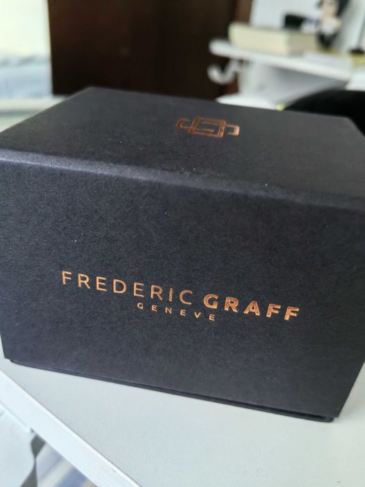 Дамски часовник Frederic Graff, модел FDT-3414 Olivia Gold Mesh