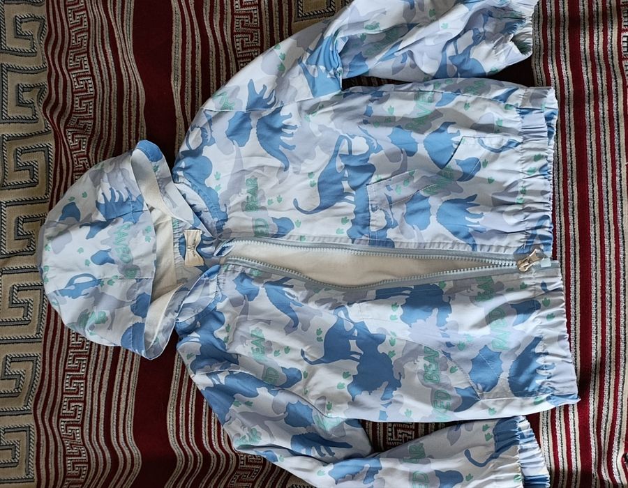 Желетки и ветровки на мальчика.