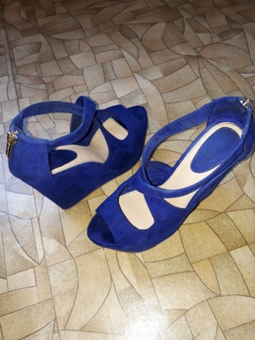 Стильные босоножки