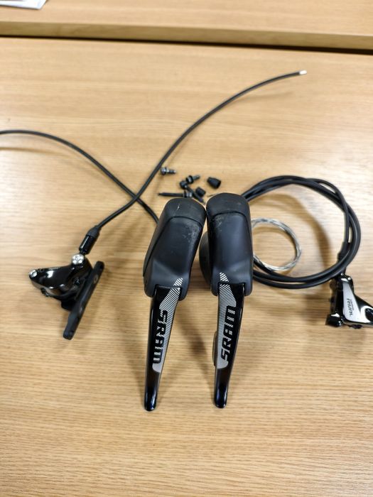 Команди SRAM Rival 22 DoubleTap BrakeLever/Shifter/Flat Mount 1x11-sp