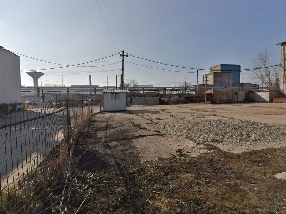 Închiriez teren Târgoviște