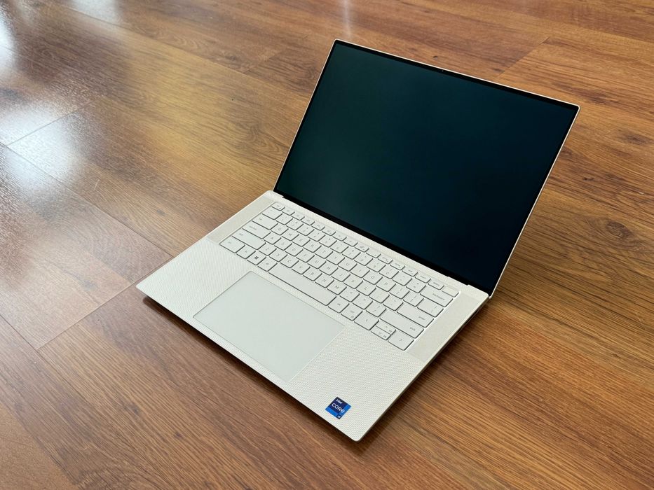15.6' 3.5K OLED Touch i9-12900HК DELL XPS 9520 32GB DDR5/1TB NVMe/Nvidia RTX 3050 Ti/Win 11/Бат 8ч