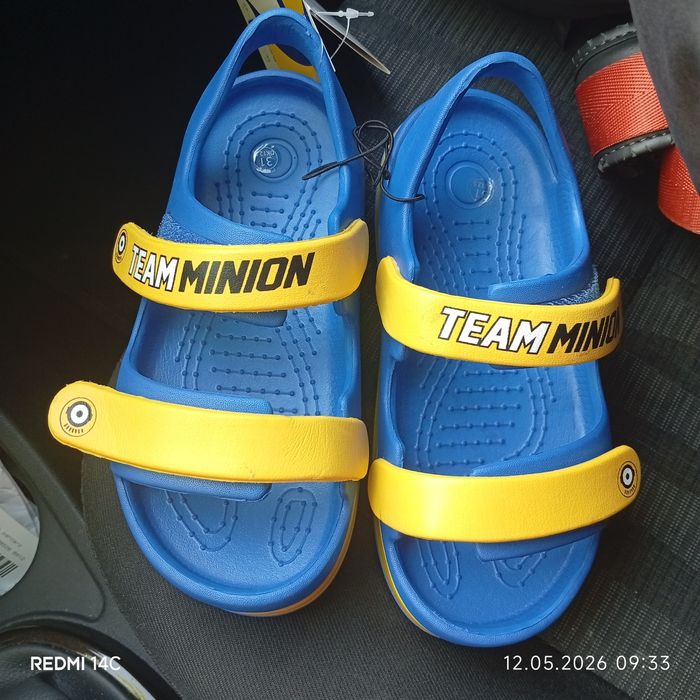 Sandale minion Nr 31