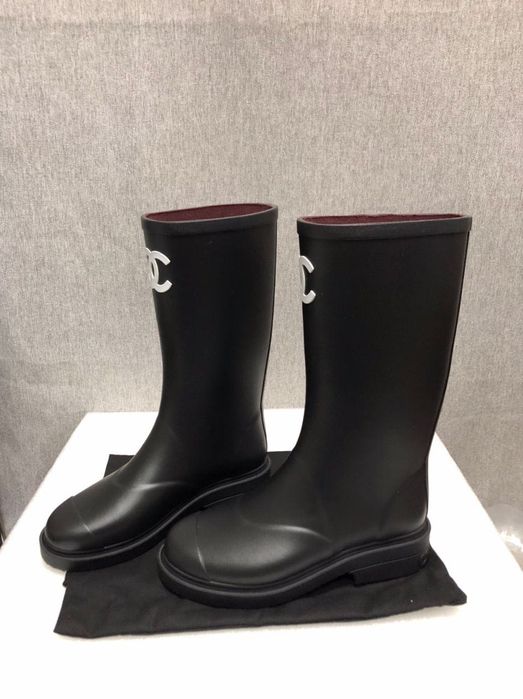 Ботуши на марката Chanel