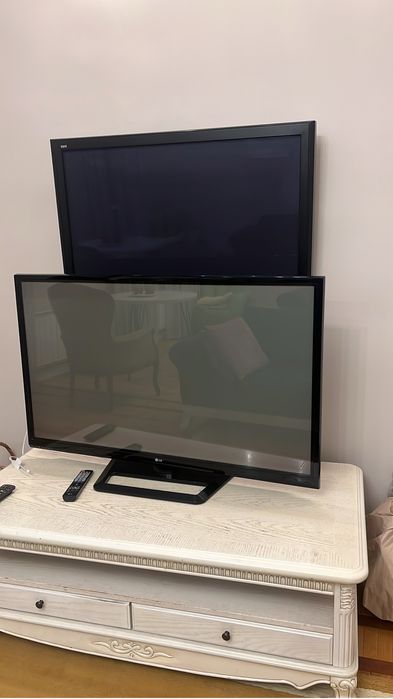Телевизор LG 42”