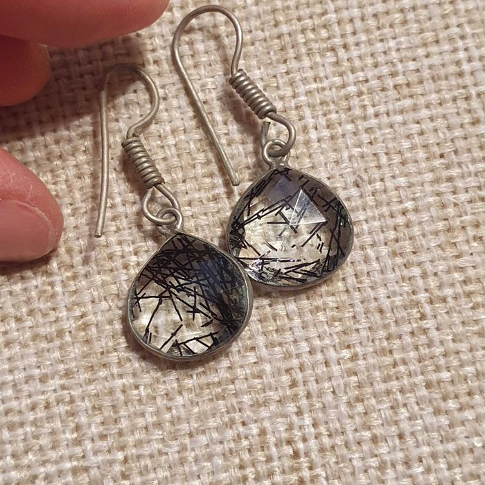 Распродаю свои украшения.