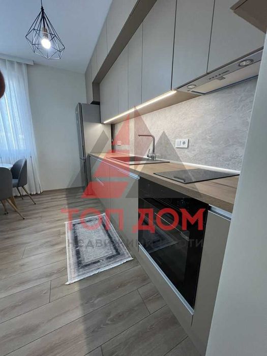 Дава се под наем Тристаен апартамент в Варна, Автогара - 85 кв.м за 714 € - Снимка #4