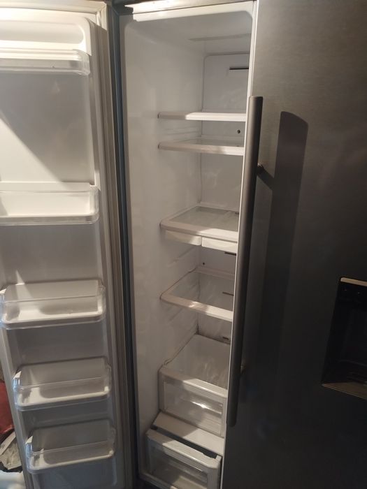 Продам холодильник Samsung