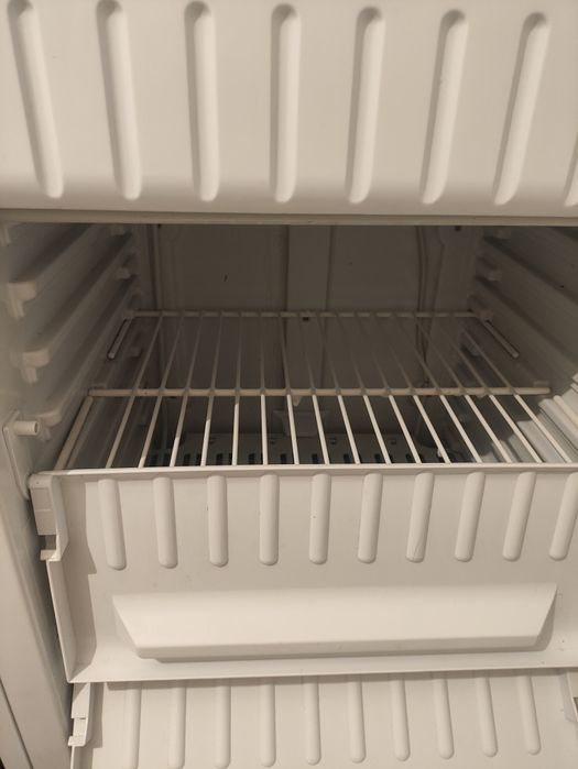 Продам морозильник