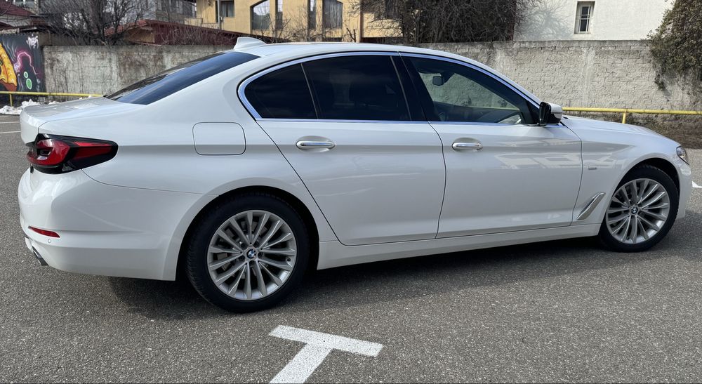 BMW 5 Series 2017 — imagine 4