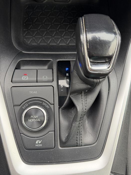 Toyota Rav 4 - 2.5 Hybrid 4x4 225 CP