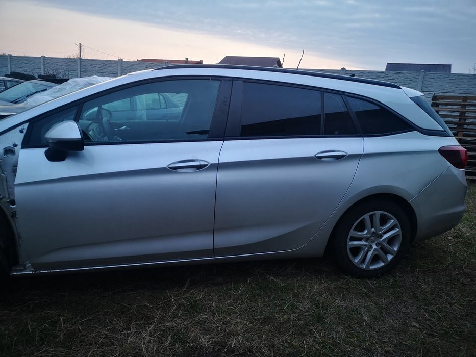 Usa stanga dreapta fata spate haion opel astra K 2017 z176 culoare
