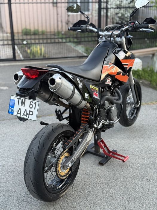 Vând KTM 640 SuperMoto/Enduro/Pornire buton/Înmatriculat/HIGH FLOW/Tobe Leovince/2900€neg!