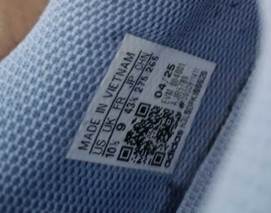 Adidas orginals ! Чисто ново !